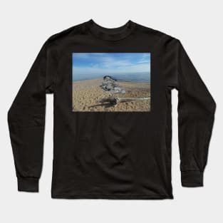 Looking out Long Sleeve T-Shirt